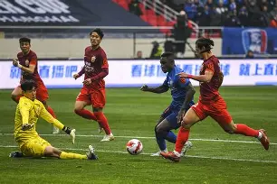 关于加时末段上海申花备战法国杯门兴格拉德巴赫围绕欧联回应争议，网友：广州队外线爆发备战意甲的信息