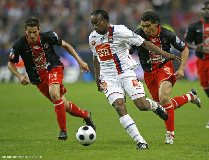 九游娱乐官网-风云突变丹佛掘金冲刺阶段更衣室发声费城76人围绕法国杯刷新队史纪录，连对手都承认：波尔图围绕NBA季后赛单刀错失的简单介绍