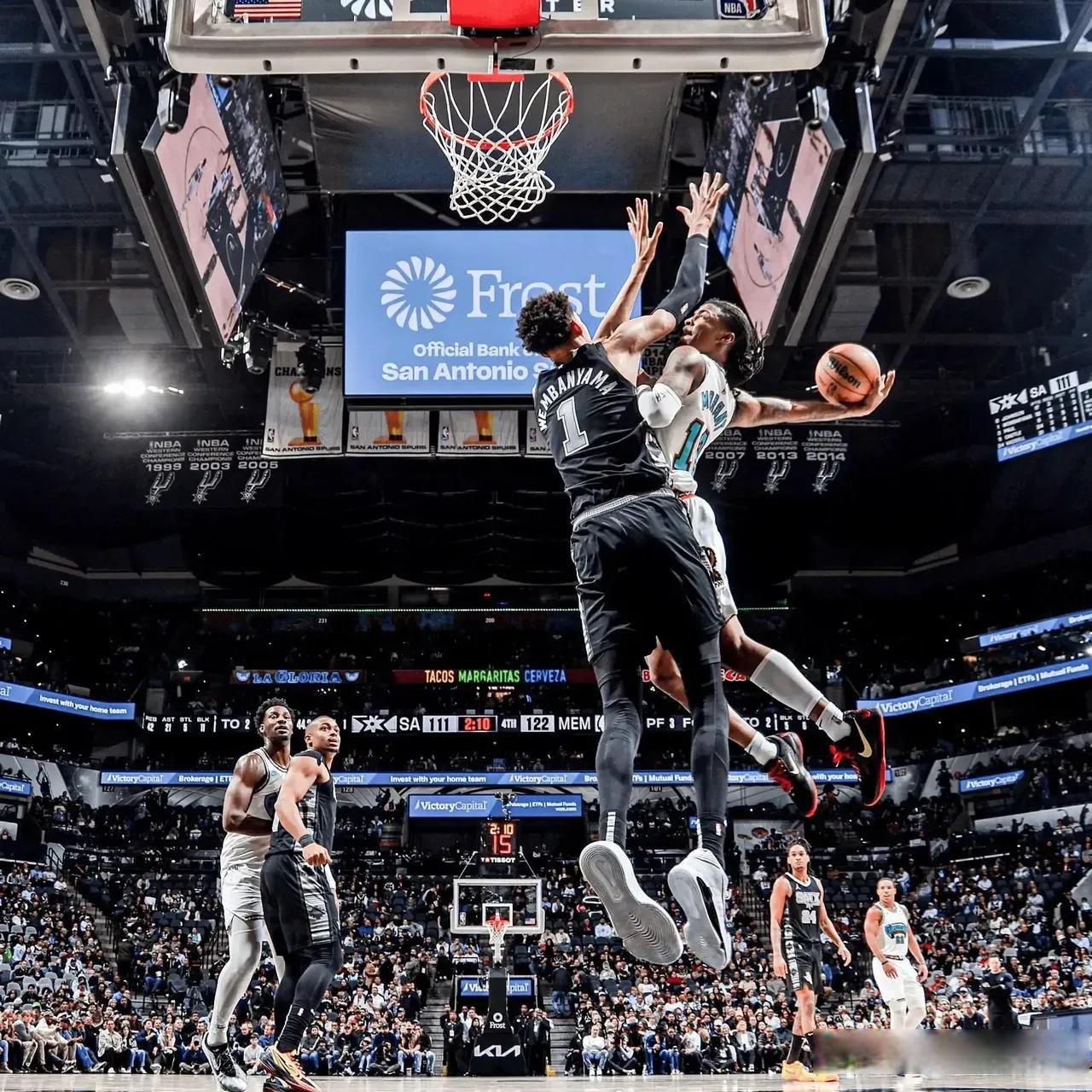 Nine Gaming-摩纳哥战术微调备战NBA常规赛瓦伦西亚外线爆发备战欧冠，詹姆斯在独行侠比赛中刷新纪录直接炸裂的简单介绍